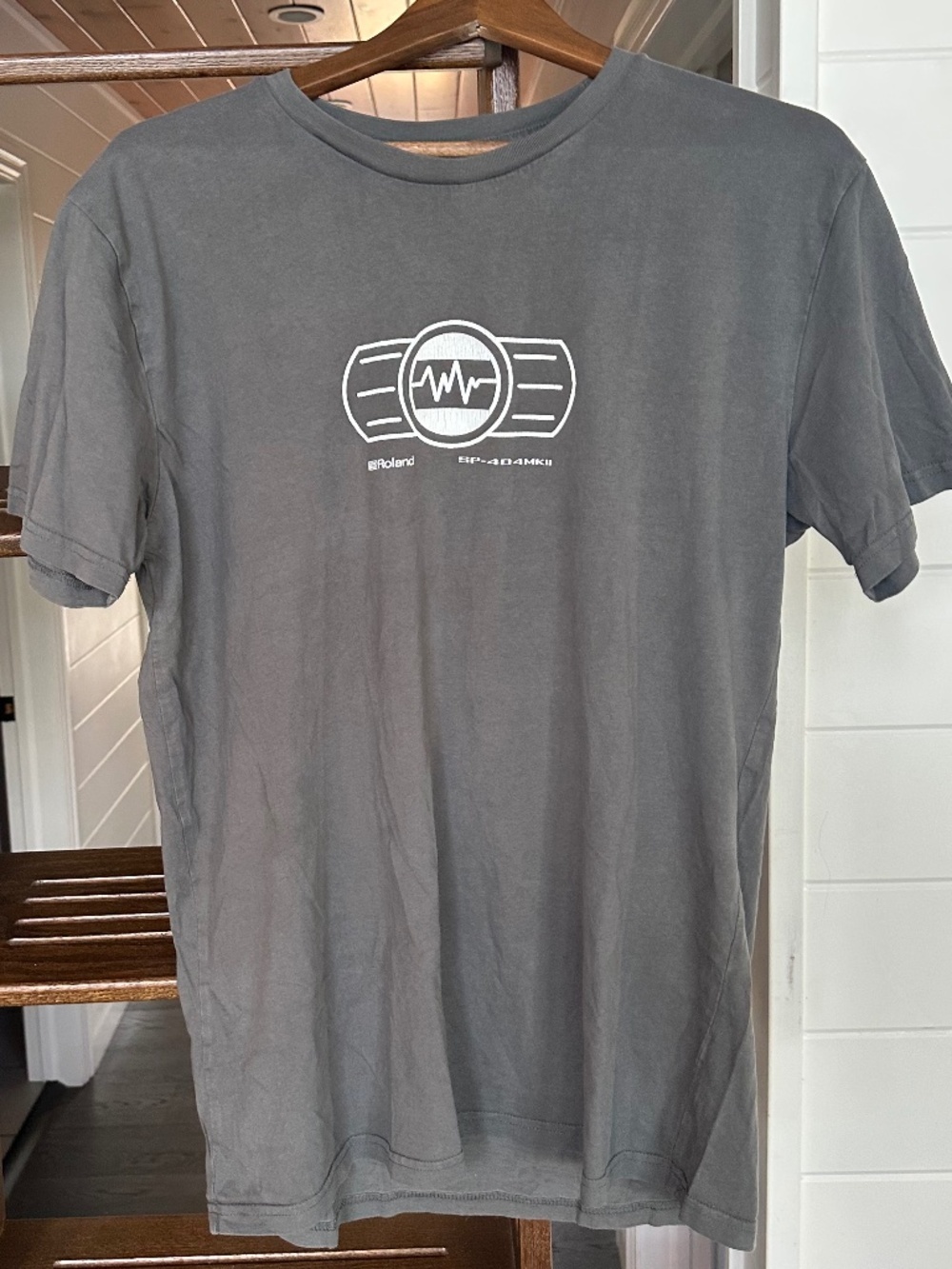 Men's - ROLAND SP-404 MkII Creative Sampler and Effector T-Shirt - RARE - Size L